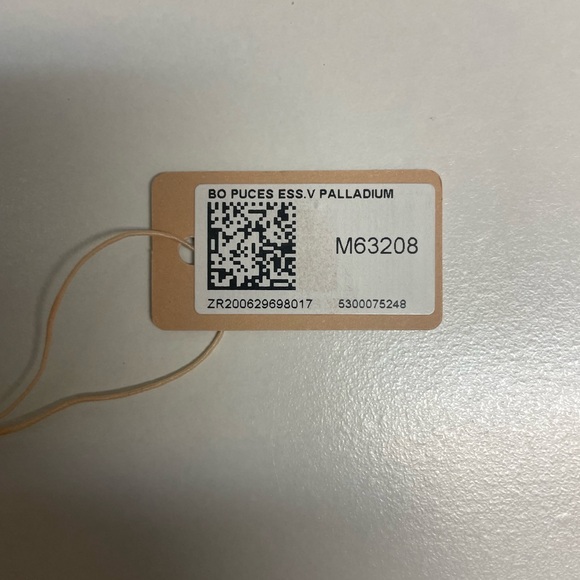 Louis Vuitton Essential V Stud Earrings- Silver - Picture 7 of 8